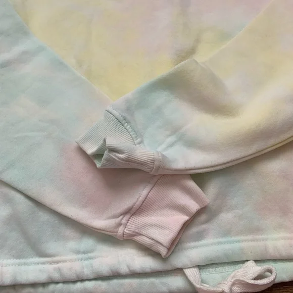 Donating Cropped Tie Dye Shirt - Picture 8 of 11